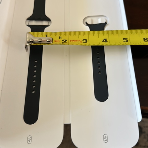 ⭐️SALE⭐️ Apple Watch Black Sport Band 40MM S/M & M/L NIB - Picture 16 of 16